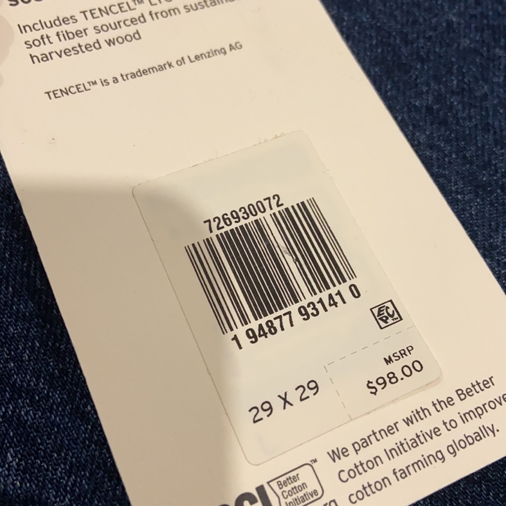 Levi's® Premium RIBCAGE STRAIGHT ANKLE JEANS - Picture 12 of 15